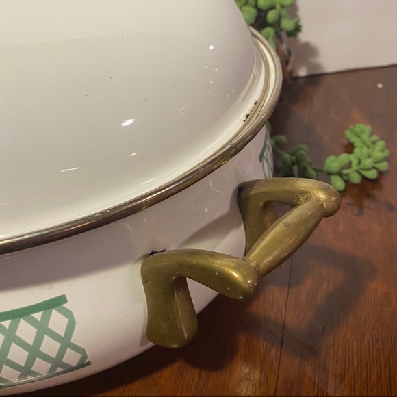 LAST CHANCE Vintage Regency Club Tulip Enamelware Casserole - Picture 10 of 15